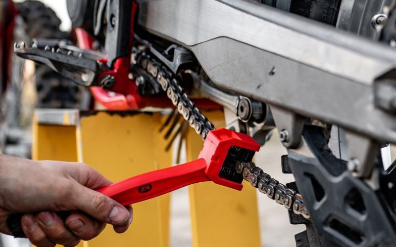 K2 Universal Chain Cleaning Brush
