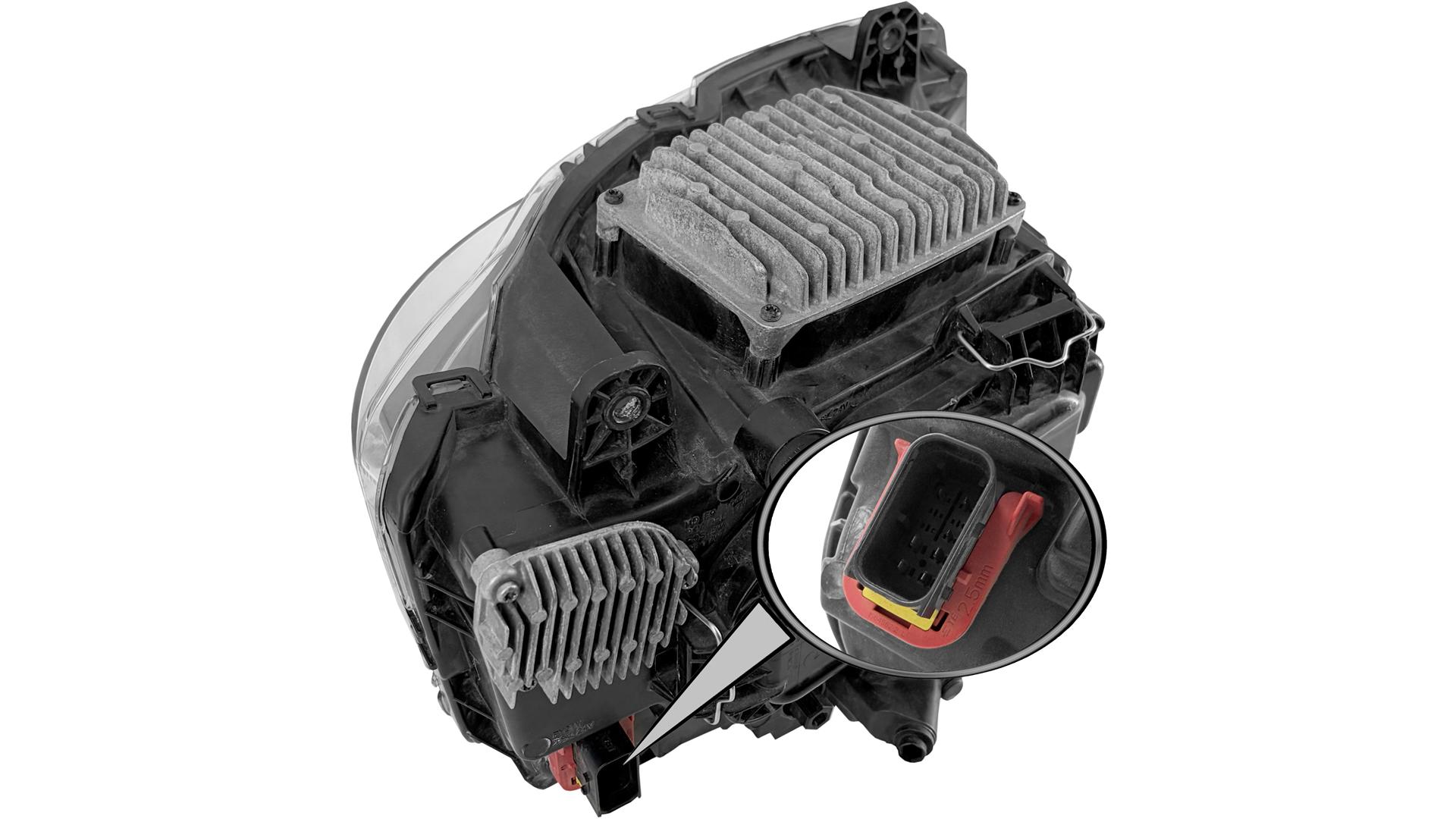 MAN TGX / TG3 Faro Delantero LED Izq (Usado)