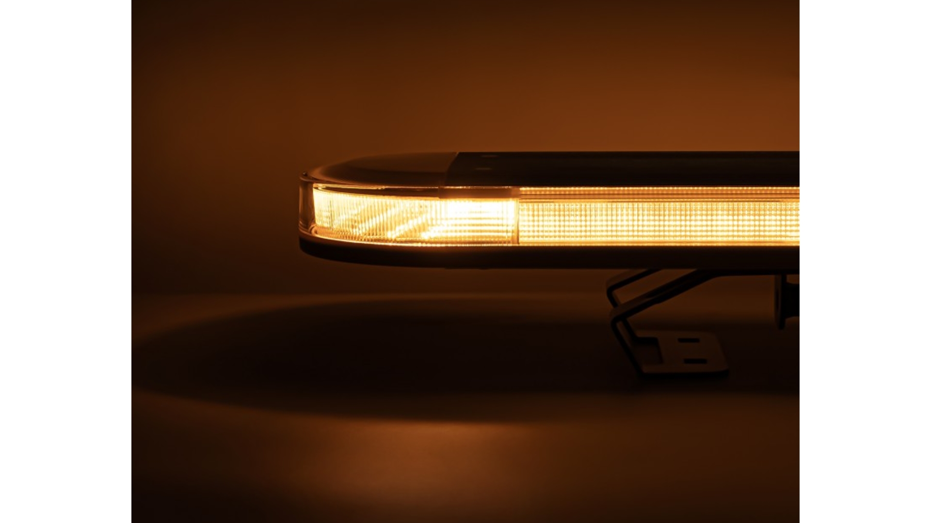 Rampe Lumineuse d'avertissement LED 1212x120mm R65 Ta2