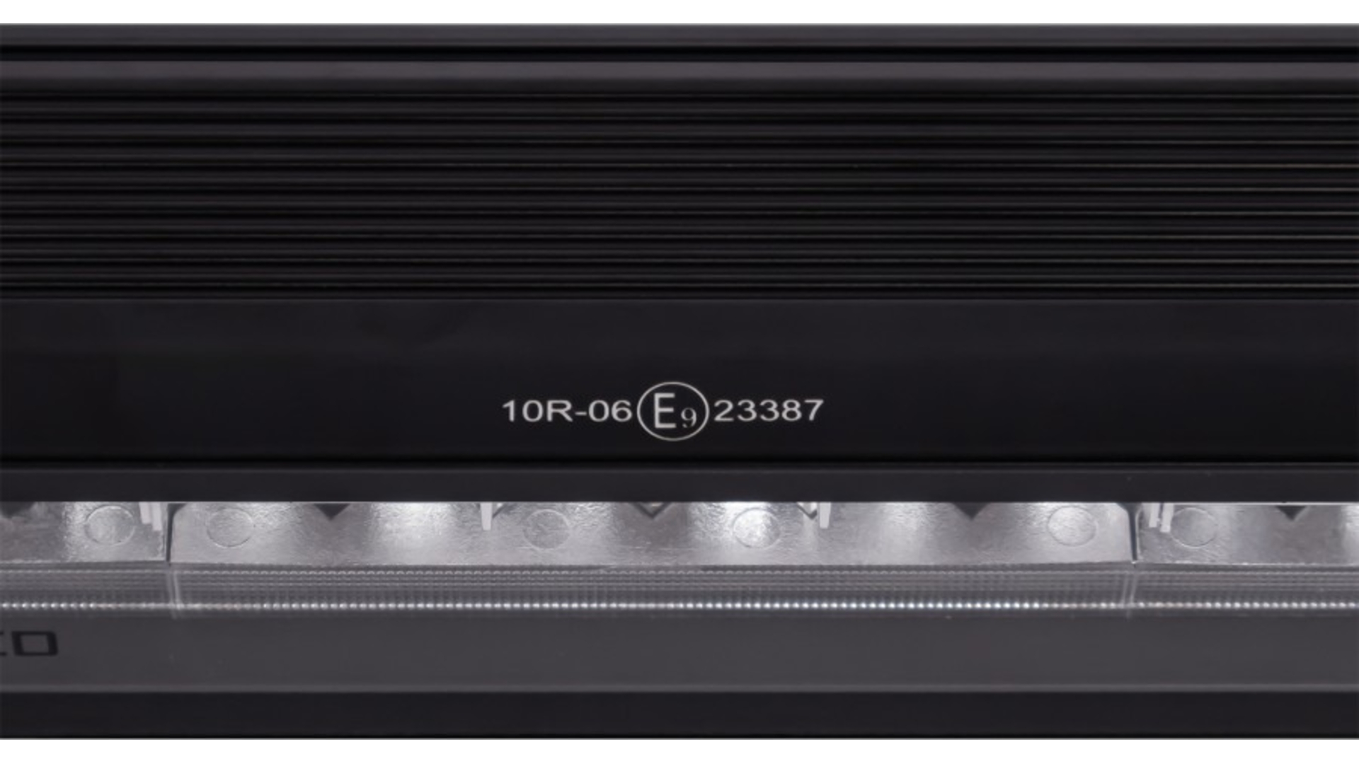 Phare Longue Portée 9+18 X LED 3400lm 12 / 24V R65 R149