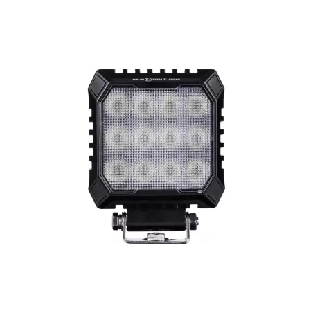 РАБОЧАЯ ФАРА 12 X LED