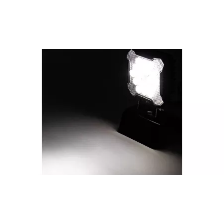 РАБОЧАЯ ФАРА 18 X LED