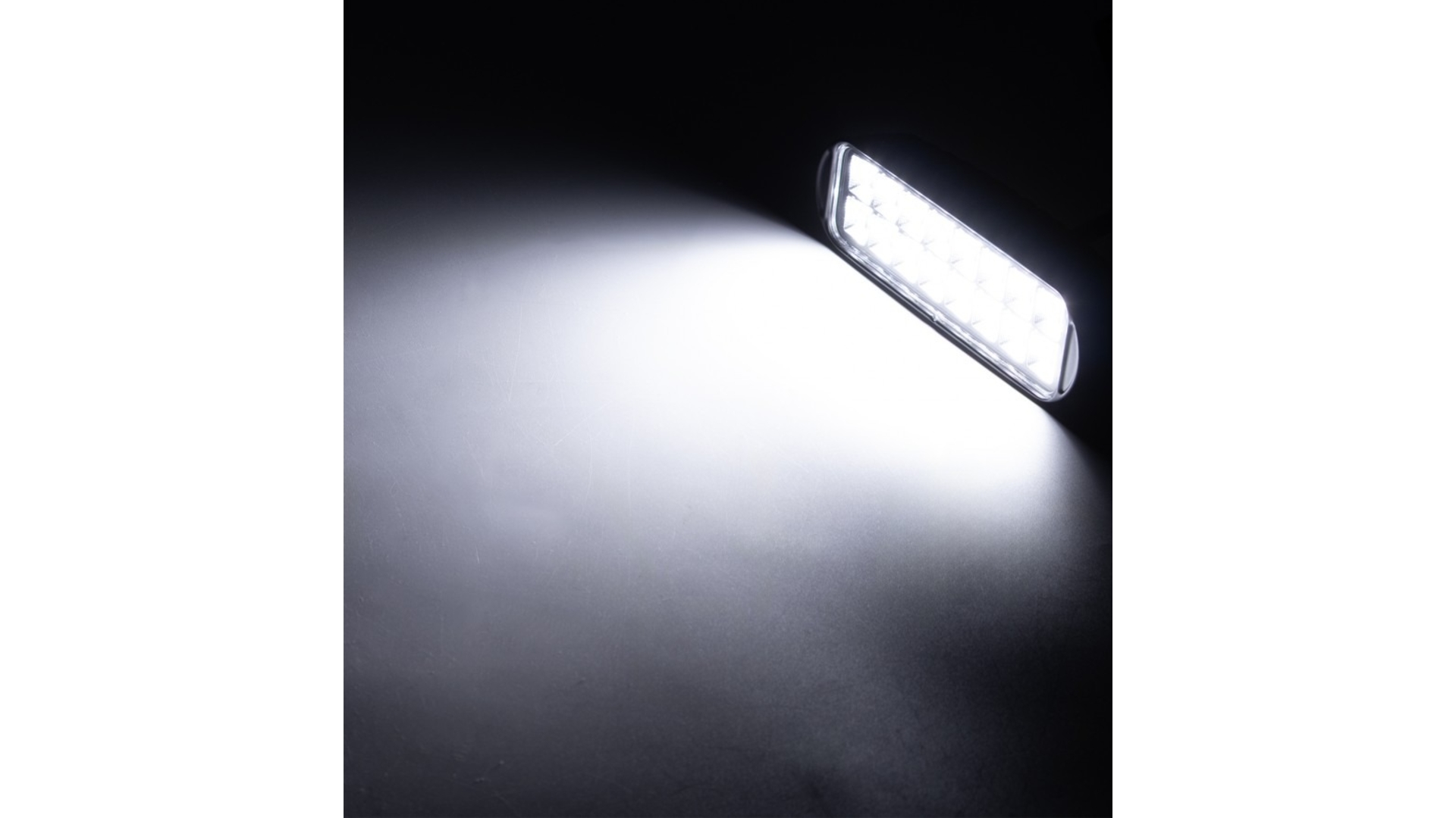 Phare de Travail 16 X LED