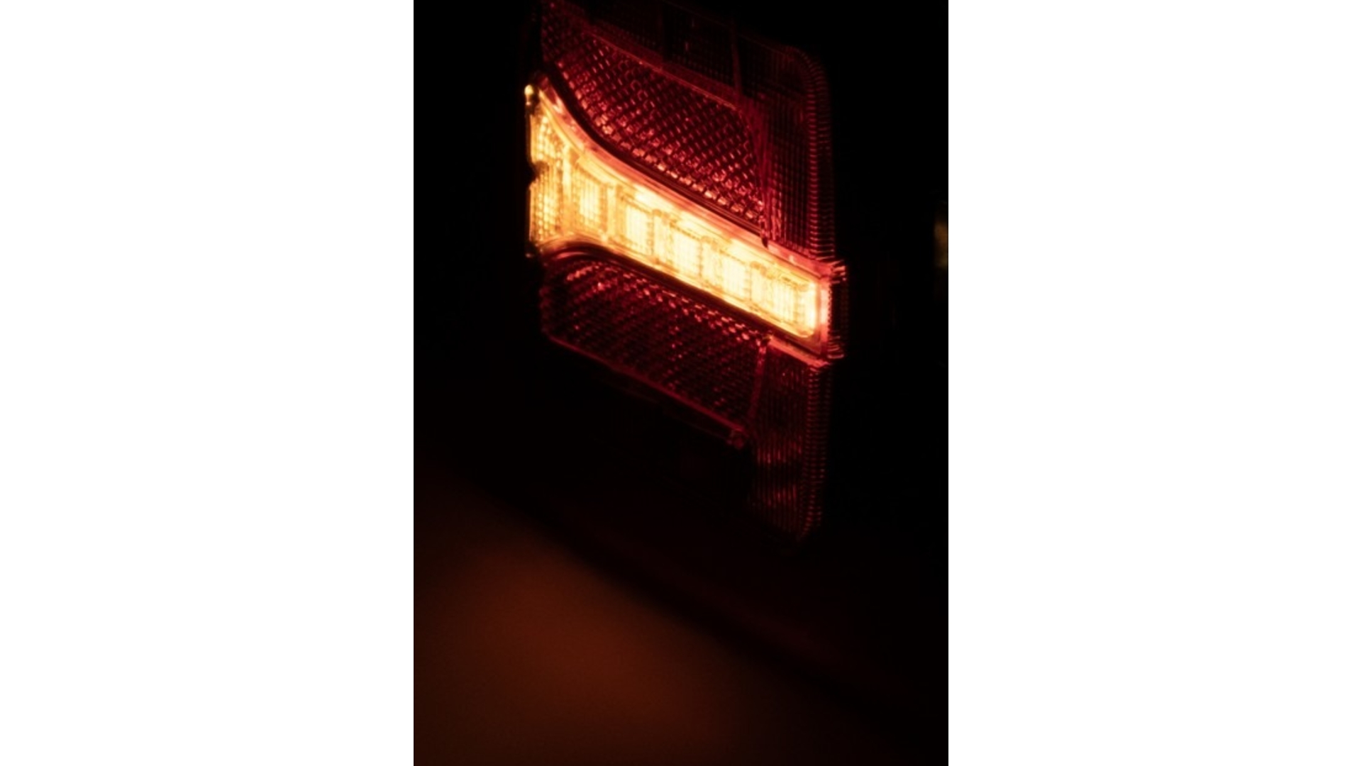 Rückleuchte LED 12 / 24V Mit Bajonettanschluss Links