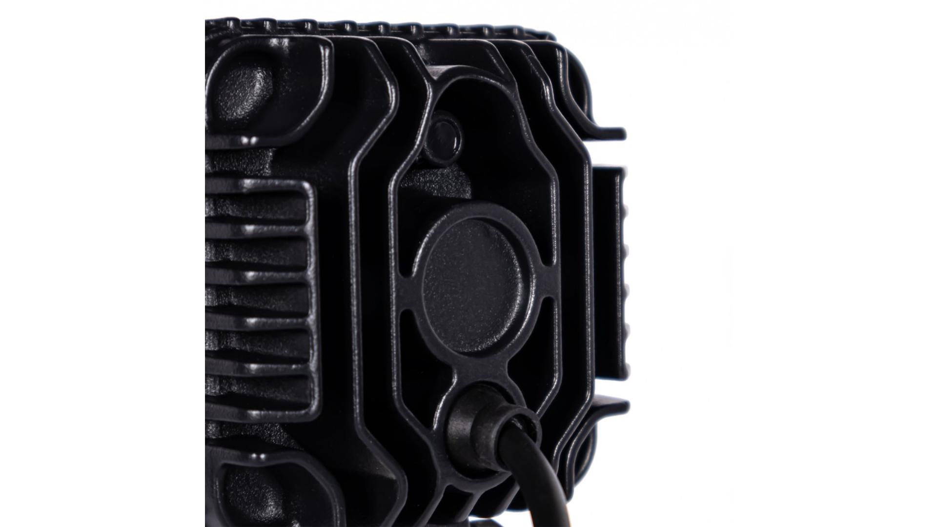 Lampa Cofania 16 X LED Kwadratowa Mini R23 R148