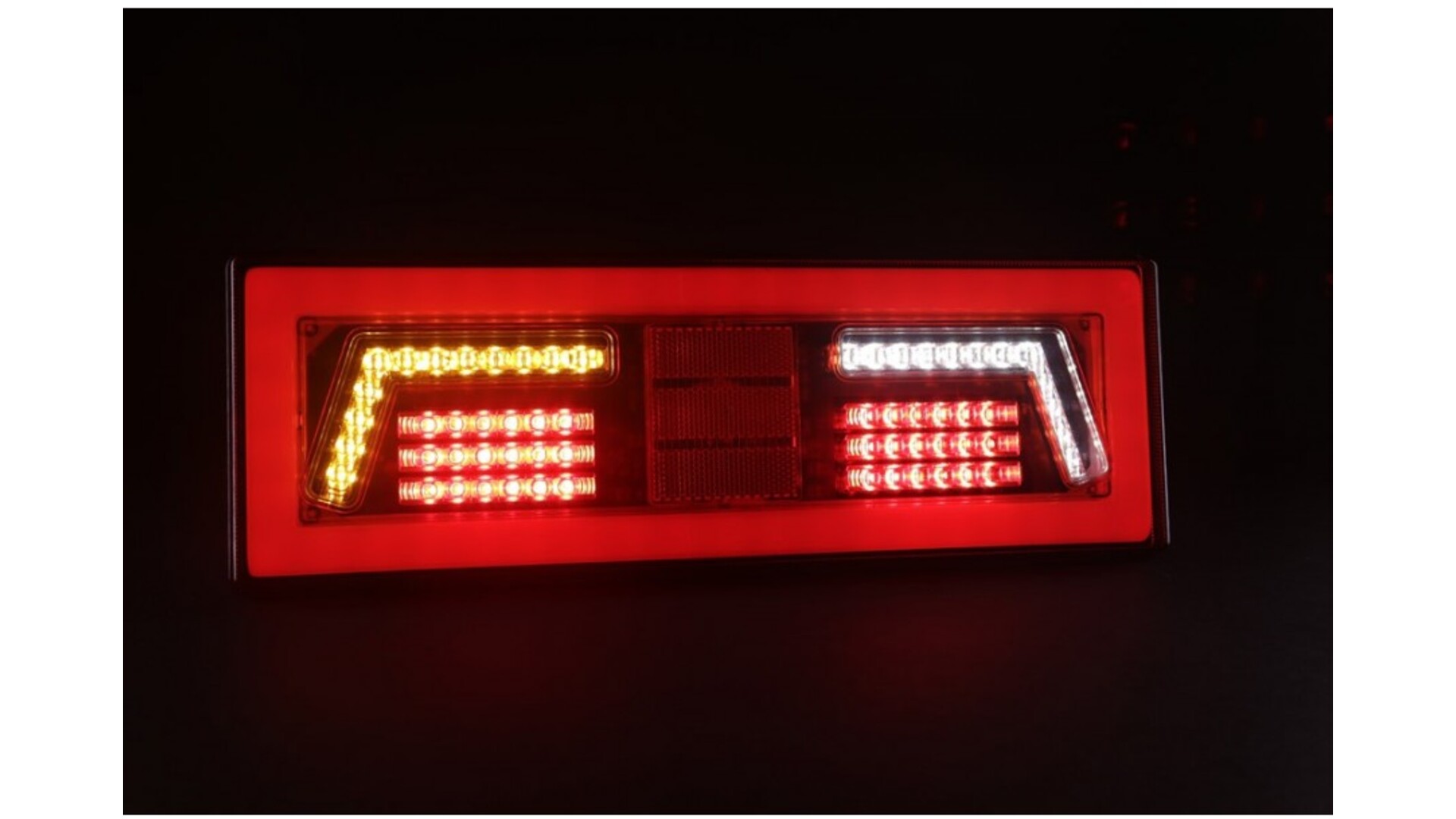 Feu Arrière Kmr1 102 X LED 12 / 24V Avec Câble Droit
