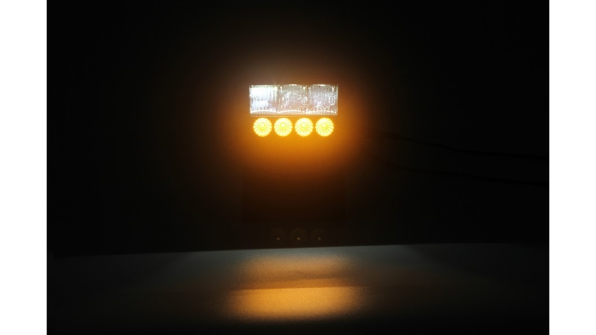 Fernlichtscheinwerfer + Strobe Orange