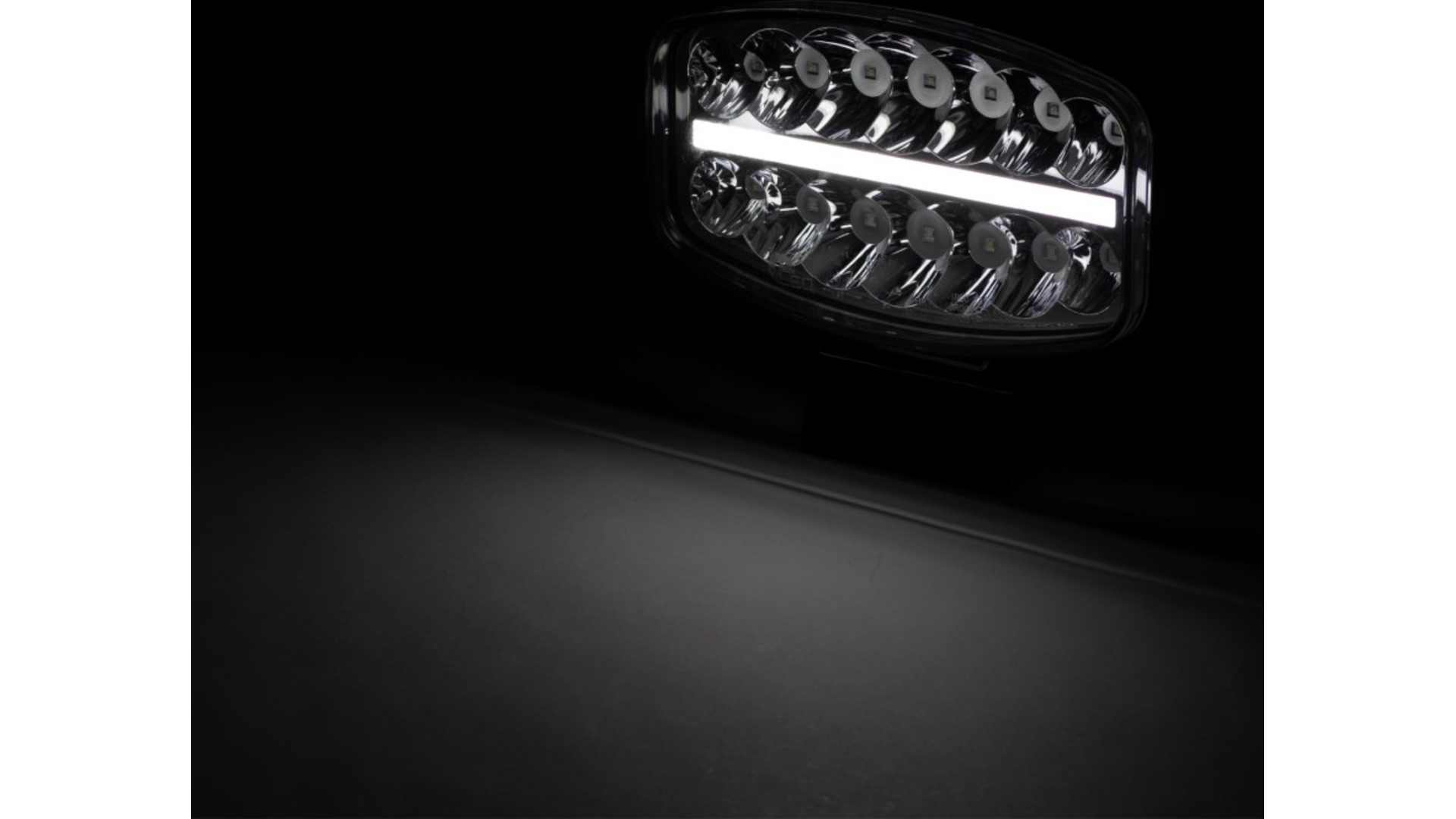 Driving Lamp Center Position Full LED 12 / 24V Slim
