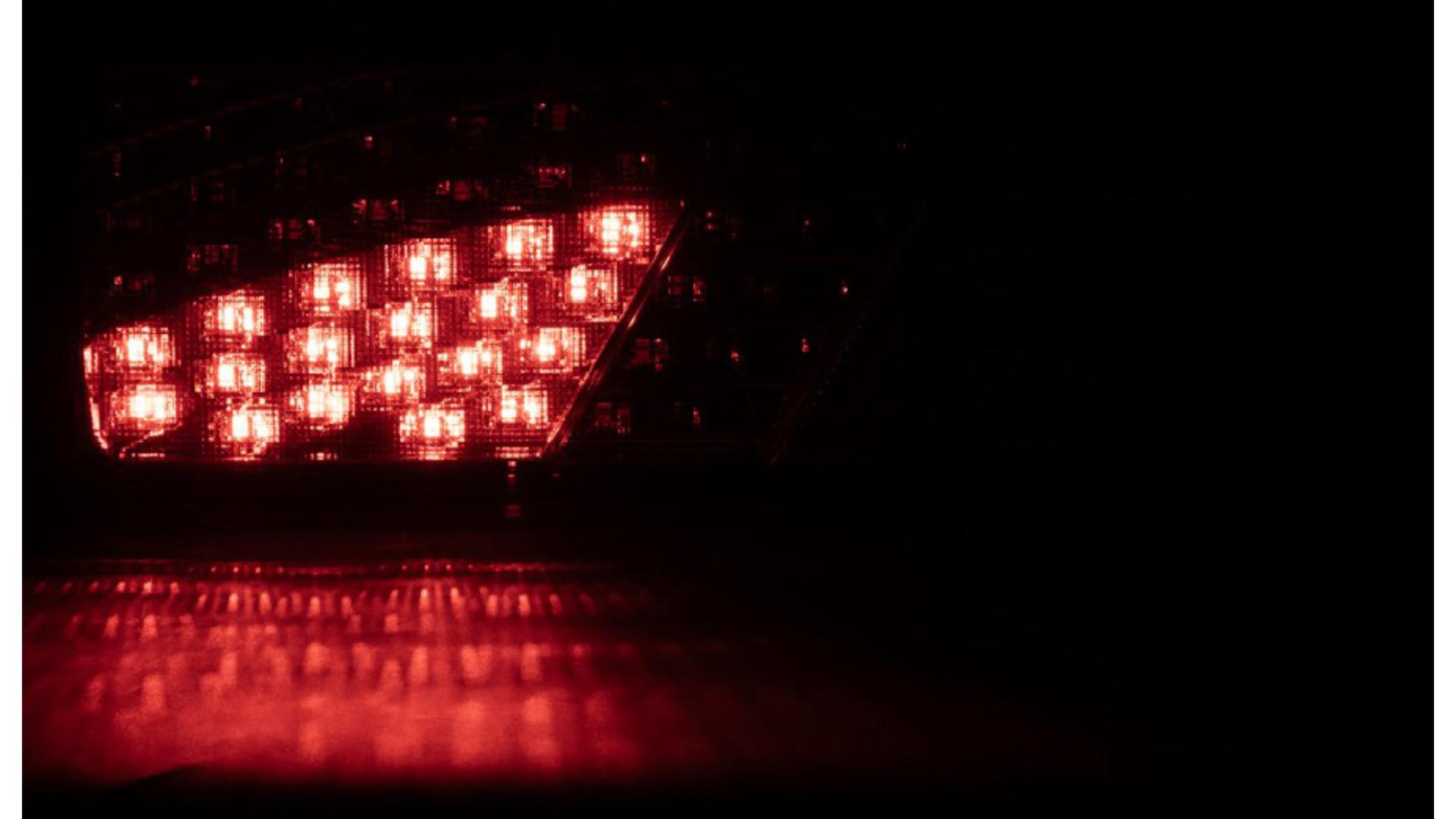 Tail Lamp 69 X LED With Triangle LH (White-red)