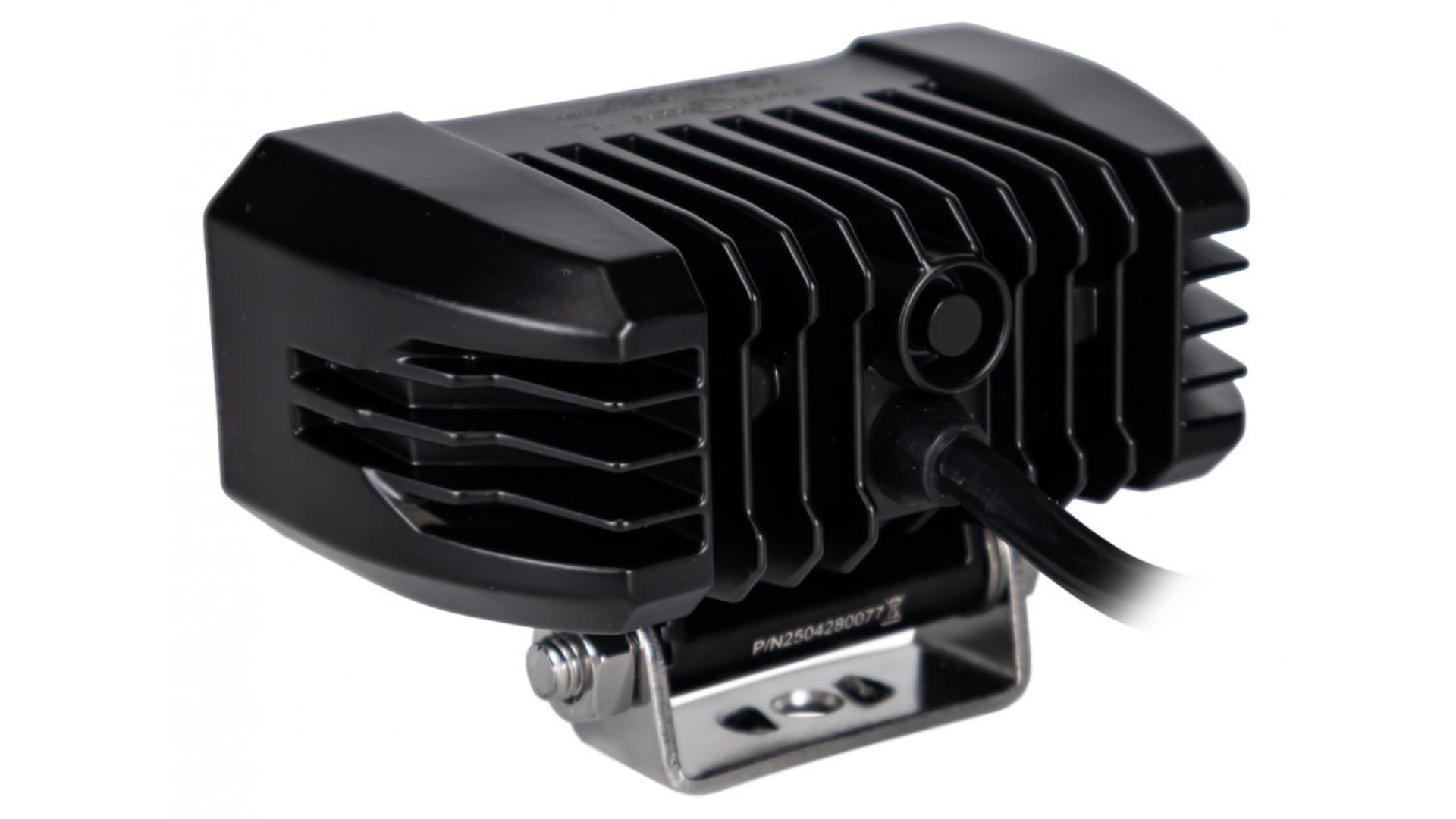 ФАРА ДАЛЬНЕГО СВЕТА 2 X LED 12 / 24V