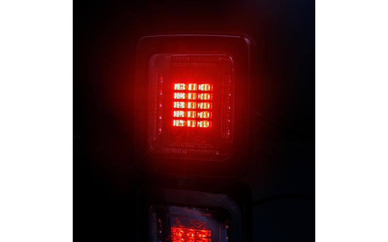 Tail Lamp Cube 12 / 24V RH / LH (LED, Black Frame)