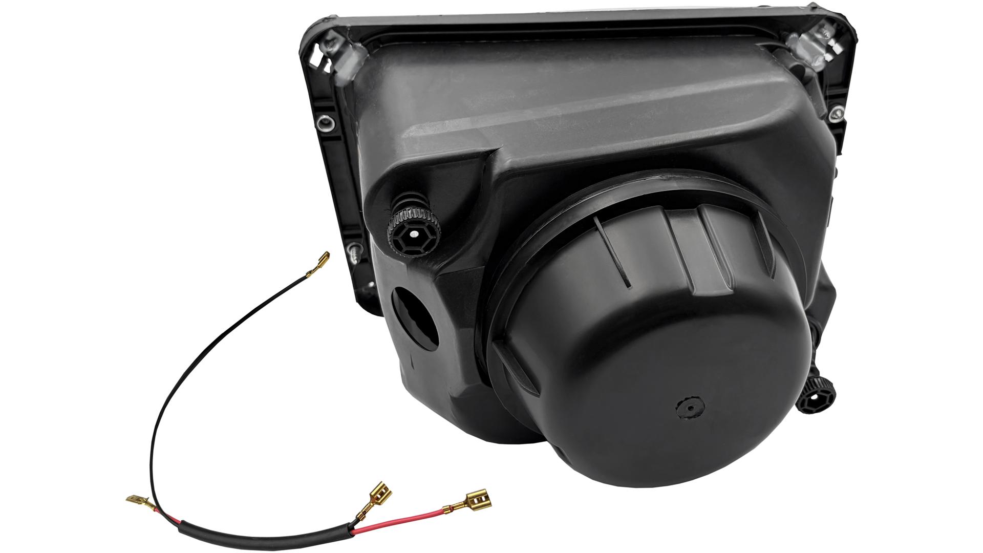 Mercedes 814 Phare Droit