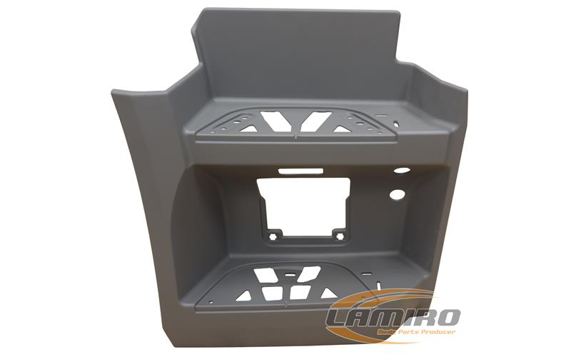Mercedes Actros MP4 Classic Space / Antos Untere Einstiegsstufe Rechts