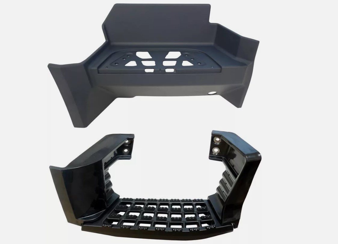 Mercedes Arocs Lower Step RH