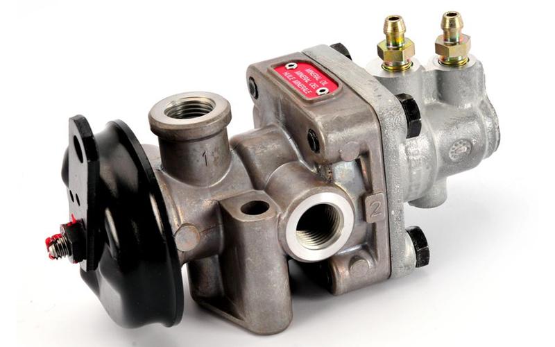 Case / Fendt Trailer Control Valve