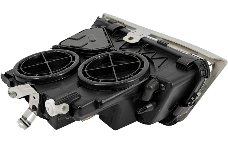 Volvo FH13 (2008-2013) Lampa / Halogen Przeciwmgielny Prawy