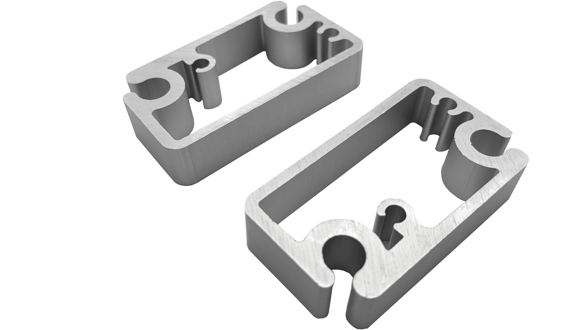 Volvo FH4 / FH5 / FM4 / FM5 Roof Frame Mounting Kit