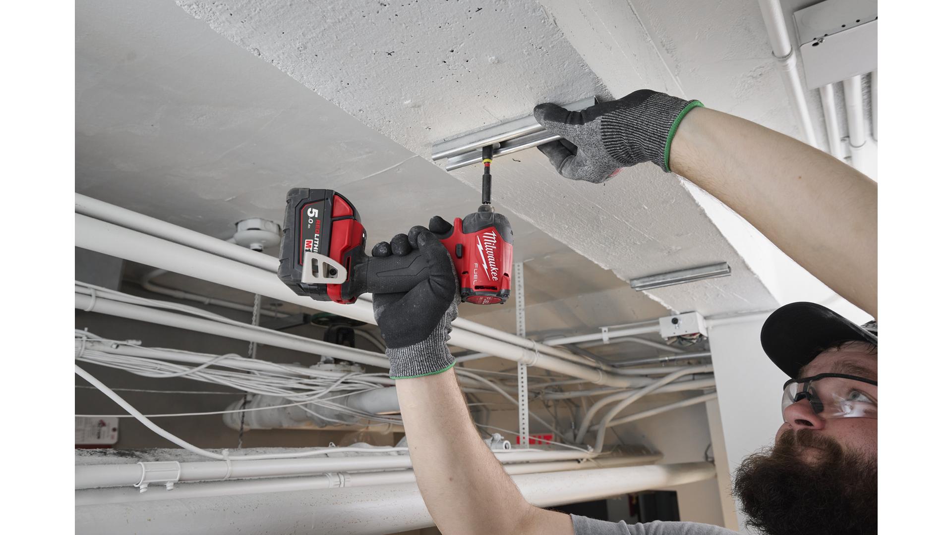 MILWAUKEE M18 FIDRQ-0 - ZAKRĘTARKA UDAROWA HYDRAULICZNA 1/4" HEX 18 V, FUEL™ SURGE™, W WALIZCE, BEZ WYPOSAŻENIA