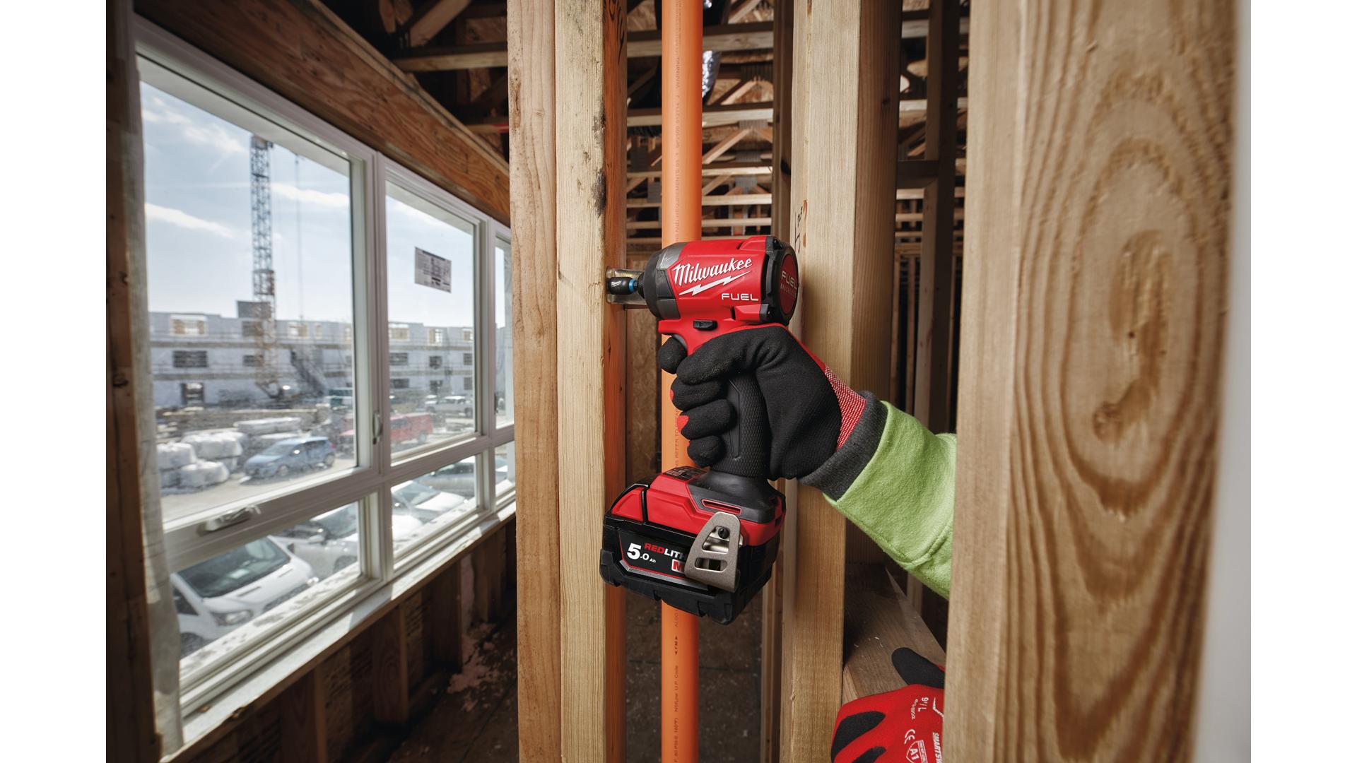 MILWAUKEE M18 FID3-502X - ZAKRĘTARKA UDAROWA 226 NM, 3900 OBR/MIN, 1/4" HEX 18 V, 5.0 AH, FUEL™, W WALIZCE, Z 2 AKUMULATORAMI I 