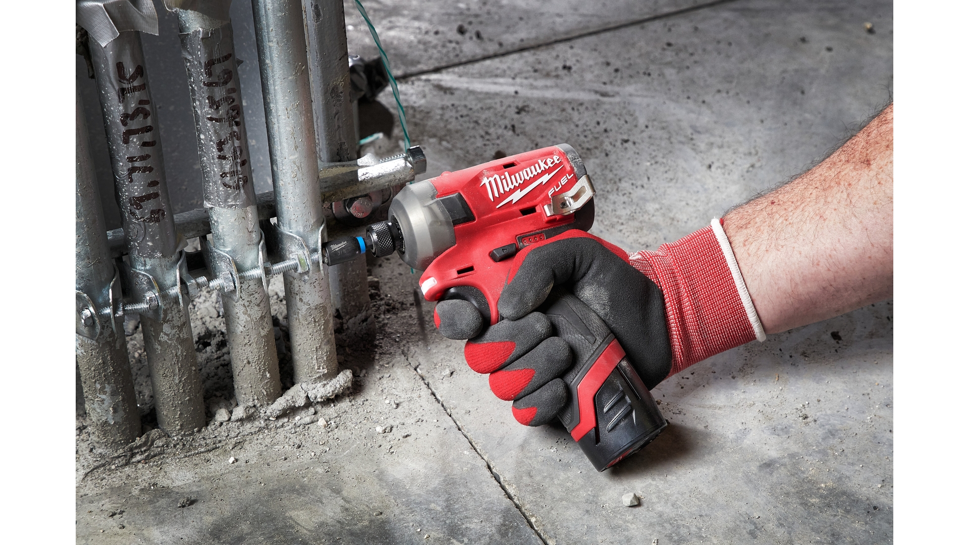 MILWAUKEE M12 FQID-0 - ZAKRĘTARKA UDAROWA 1/4" HEX, 12 V, FUEL™ SURGE™, BEZ WYPOSAŻENIA