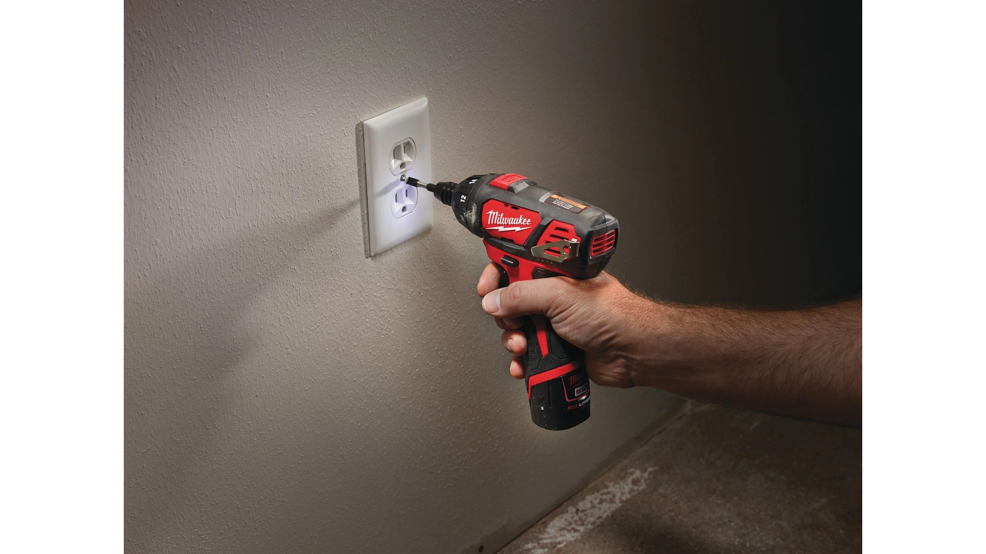 MILWAUKEE M12 BSD-0 16NM - SUBKOMPAKTOWA ZAKRĘTARKA UDAROWA 1/4" HEX 12 V, BEZ WYPOSAŻENIA