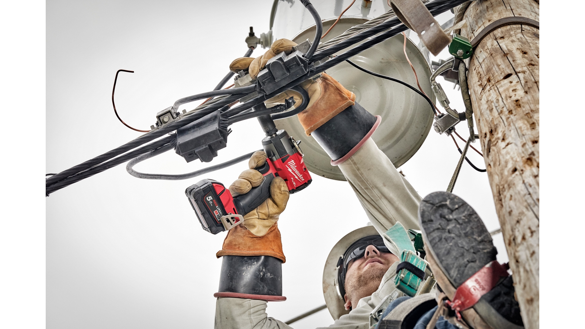 MILWAUKEE M18 FMTIW2F12-0 - KLUCZ UDAROWY 1/2", 745 NM, 18 V, FUEL™, BEZ WYPOSAŻENIA