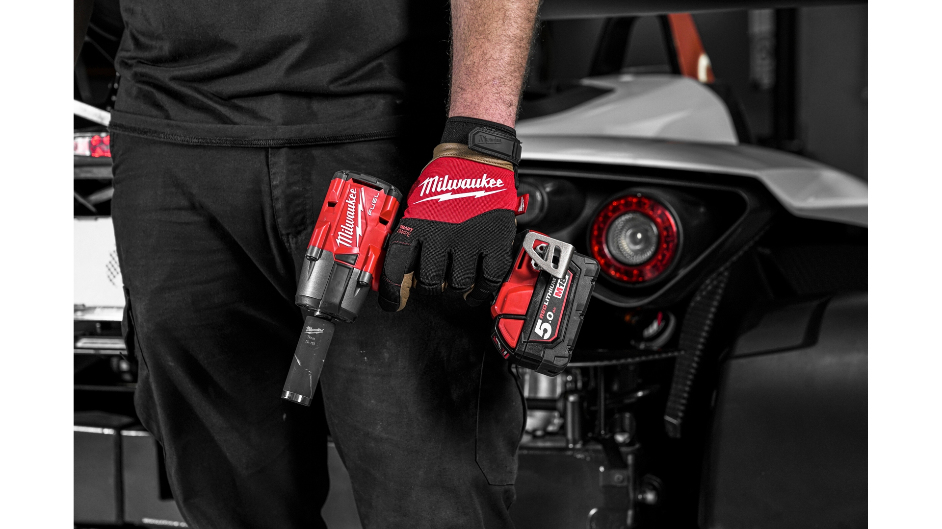 MILWAUKEE M18 FMTIW2F12-0 - KLUCZ UDAROWY 1/2", 745 NM, 18 V, FUEL™, BEZ WYPOSAŻENIA