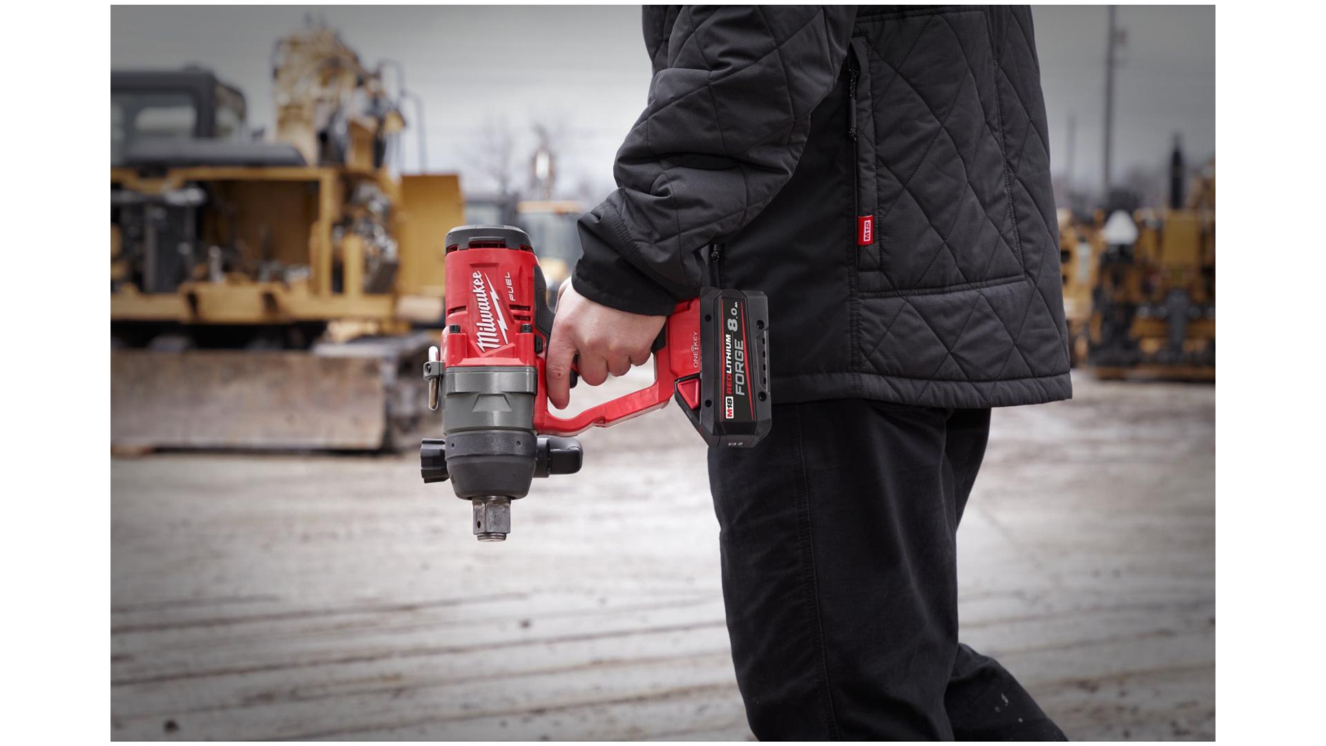 MILWAUKEE M18 ONEFHIWF1-0X - KLUCZ UDAROWY 1", 2033 NM, 18 V, ONE-KEY™, W WALIZCE, BEZ WYPOSAŻENIA
