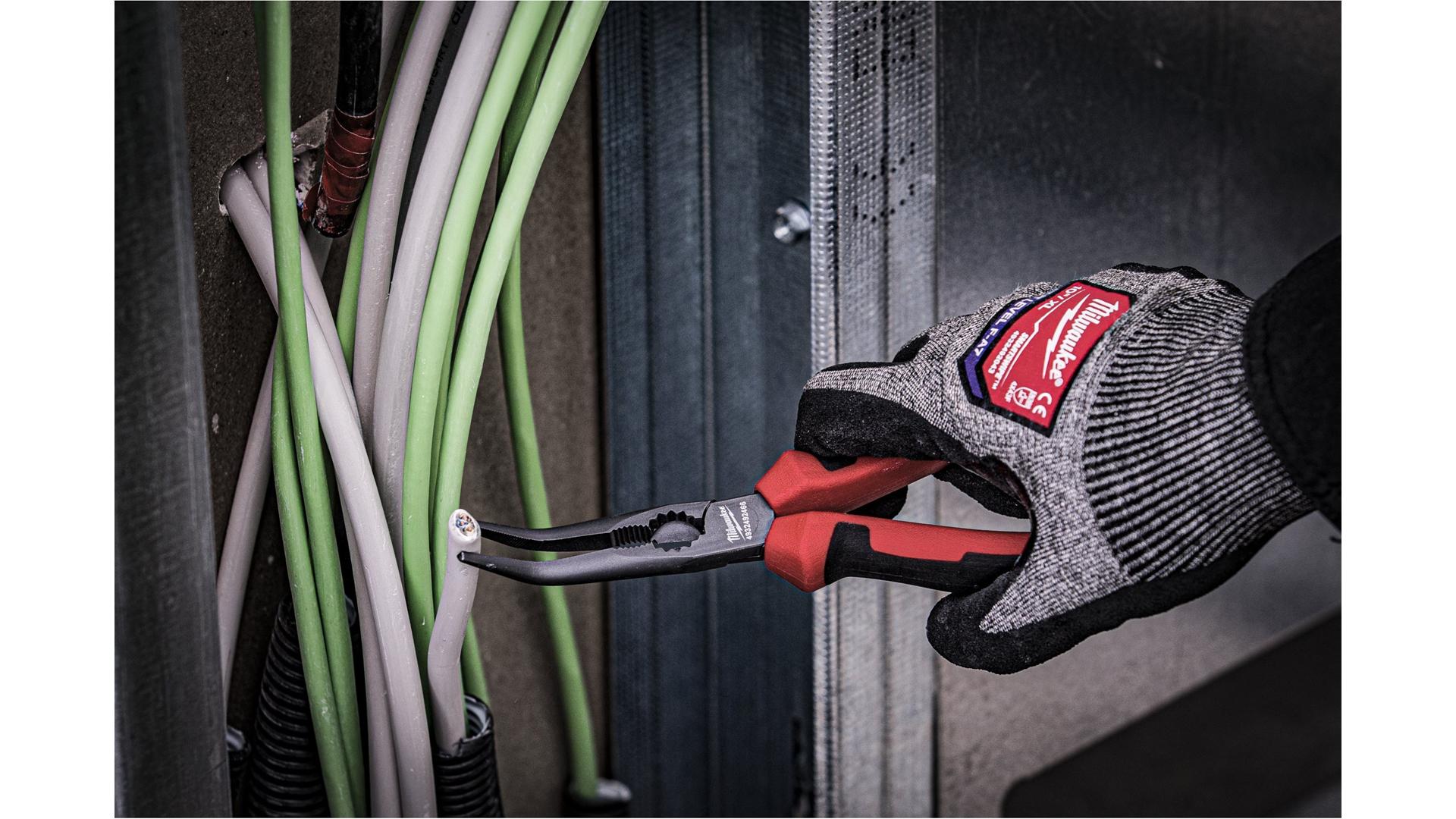 MILWAUKEE SZCZYPCE PÓŁOKRĄGŁE, DŁUGIE, ODGIĘTE 45°, 205MM
